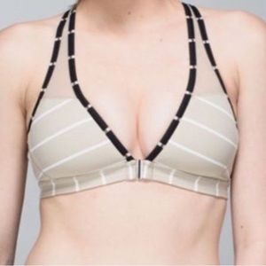 Lululemon Easy Breathe Sports Bra In Mojave Tan Stripe Size 10 ~Running Yoga Gym